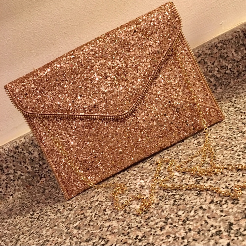 💖NWOT💖Rose Gold Sequin Envelope Clutch